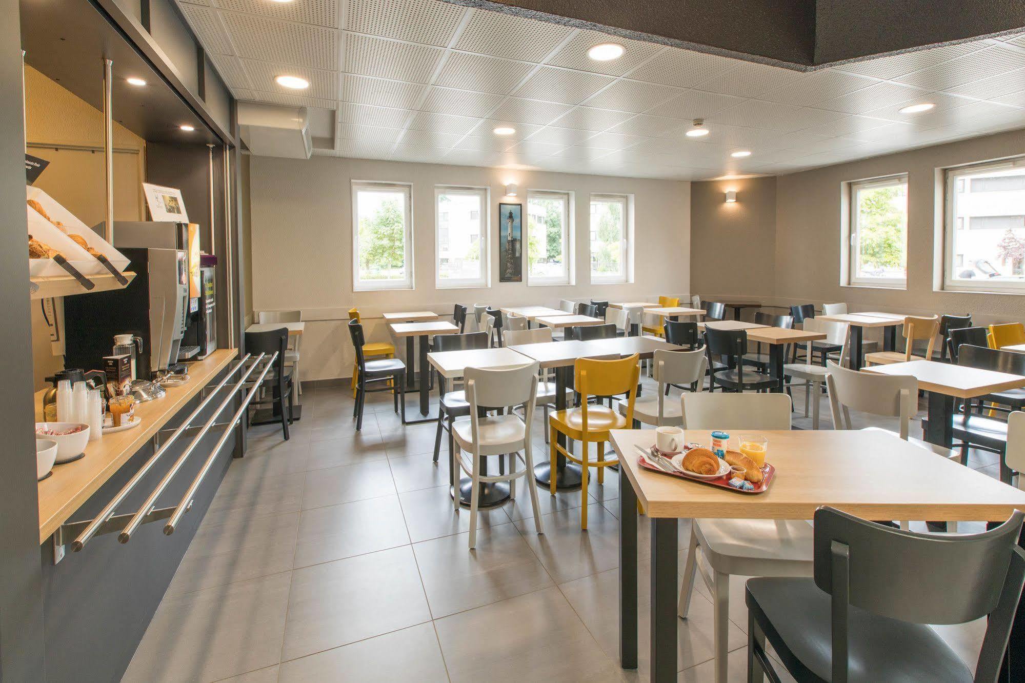 B&B Hotel Rennes Est Cesson Sevigne Exteriör bild